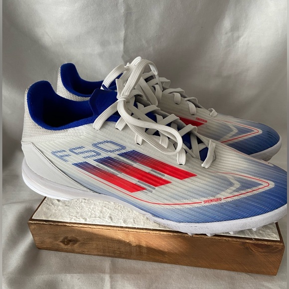 Adidas Soccer F50 League TF Unisex Fiberskin/Sprintgrid White Red Blue Sz 6.5 - Picture 2 of 9